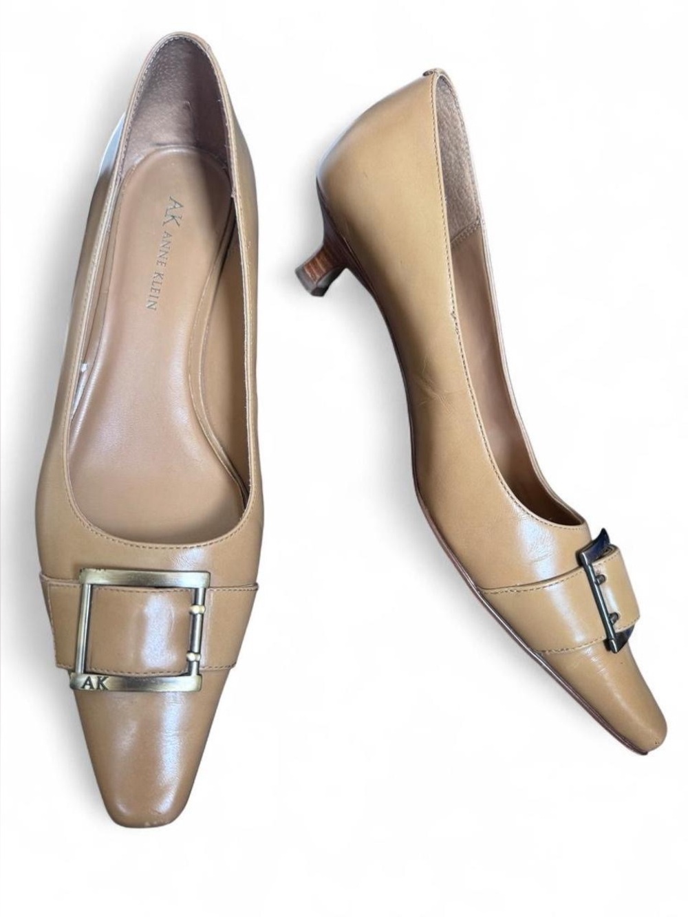 Vintage Anne Klein kitten heels